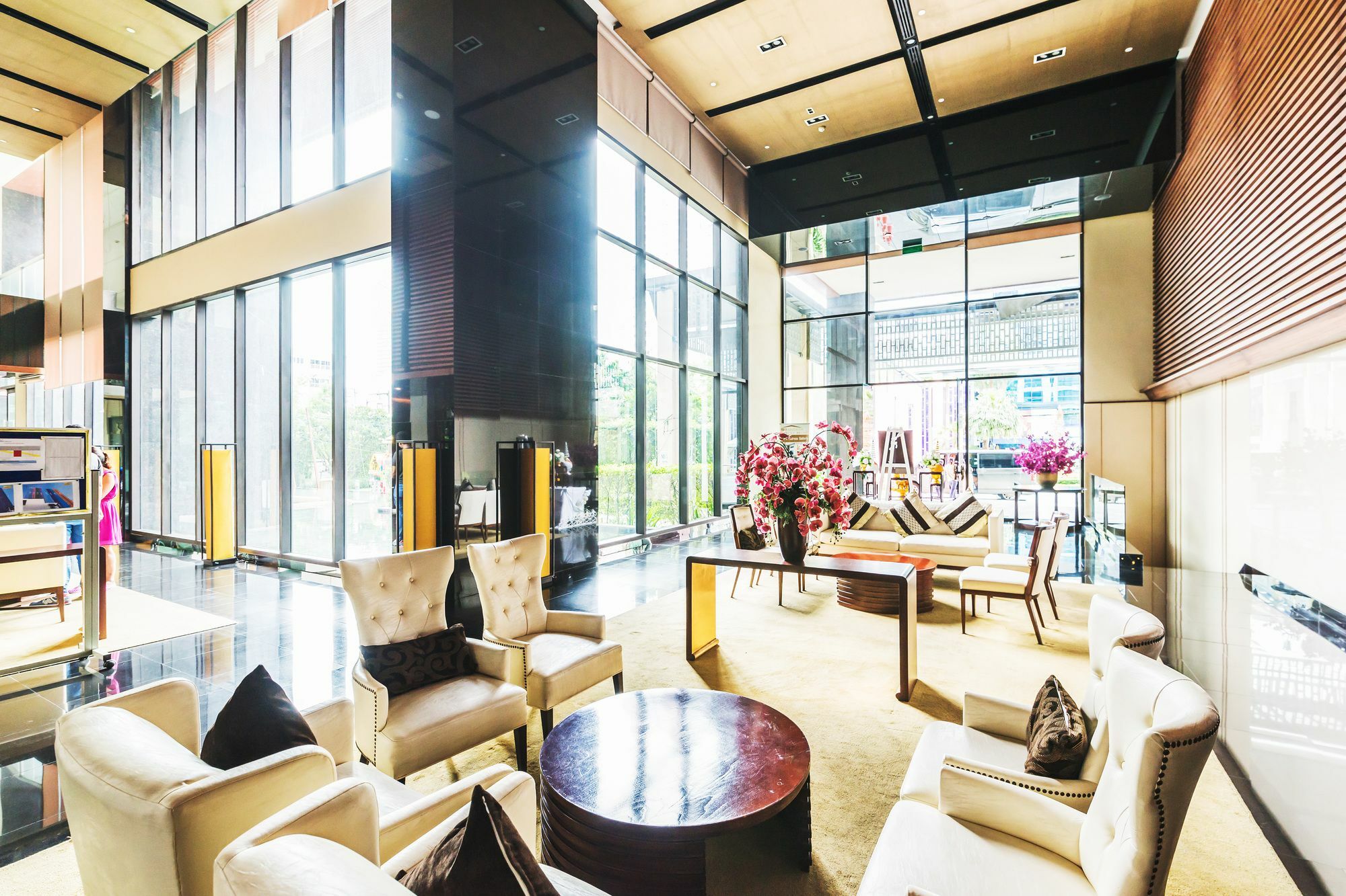 The Address Sathorn By Favstay กรุงเทพมหานคร ภายนอก รูปภาพ